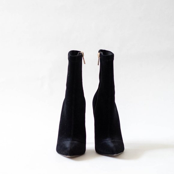 Neiman Marcus | Black Pointed Toe Ankle Boots - Picture 3 of 4